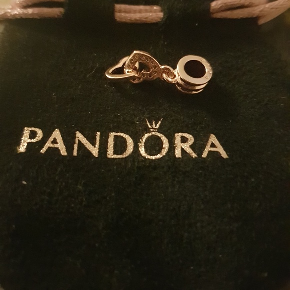 Pandora Rose - Picture 4 of 4